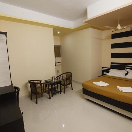 Hotel Kasi Inn Thanjavur Exterior photo